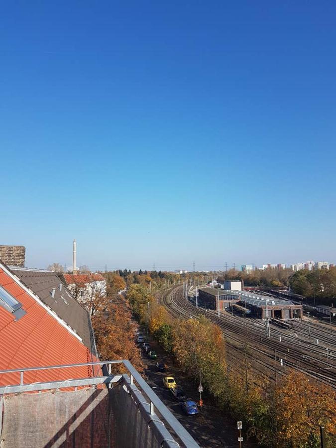 Helle Dachgeschosswohnung Fuer 8 Personen In Zentraler Lage 柏林 外观 照片